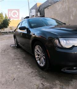 کرایسلەر 300